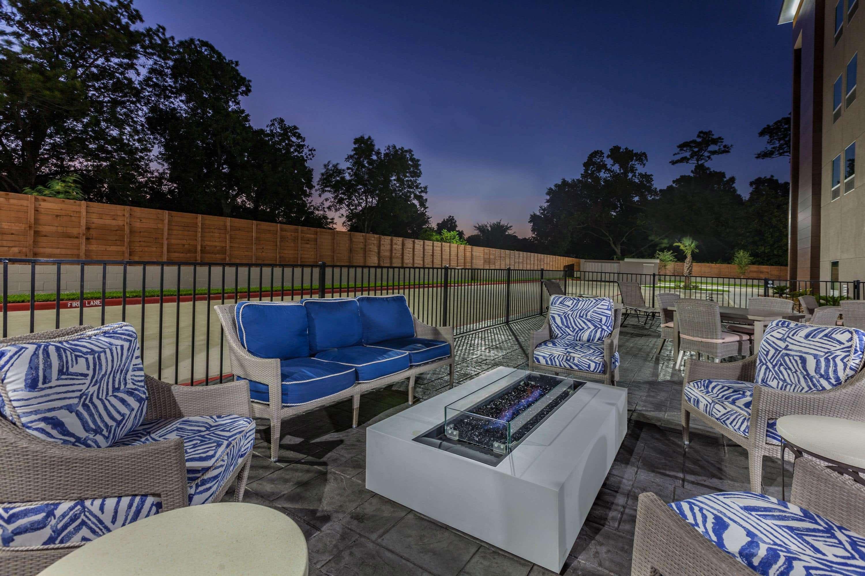 Отель La Quinta By Wyndham Houston East At Sheldon Rd Чаннелвью Экстерьер фото